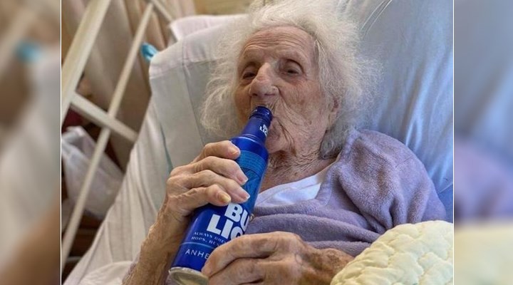 103 yaşında koronavirüsü yendi, ilk isteği şaşırttı