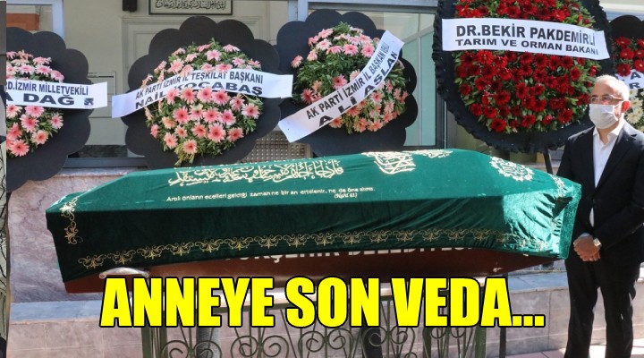 AK Partili Sürekli annesini uğurladı...