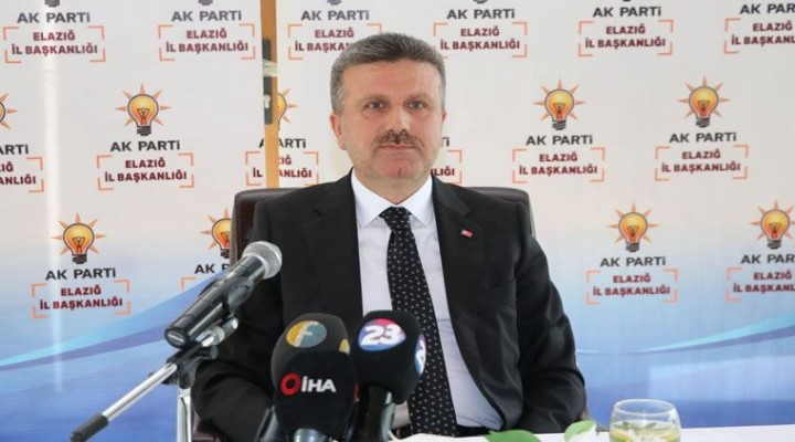 AK Parti de flaş istifa