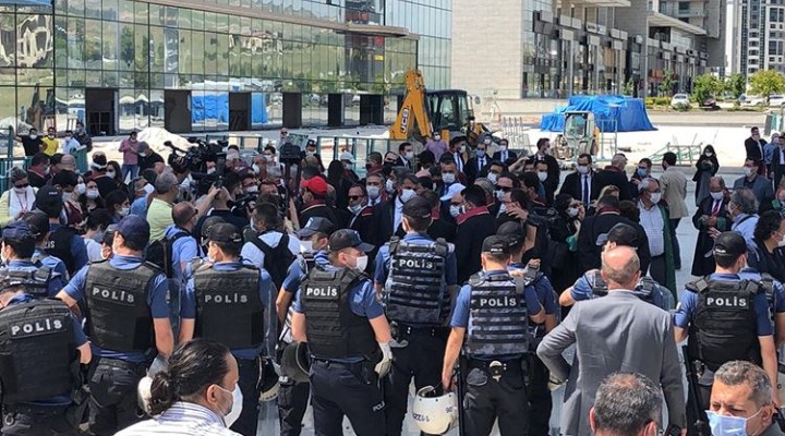Ankara da baroların yürüyüşüne polis engeli