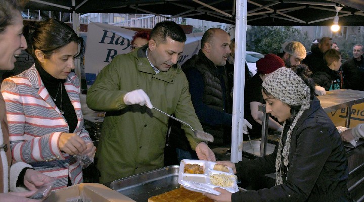 Başkan Günel, mahalle sakinleri ile iftar açtı