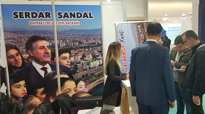 Bayraklı nın projeleri Ankara da tanıtıldı