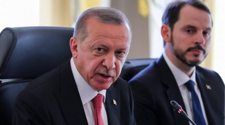 Cumhurbaşkanı Erdoğan dan, pazartesi günü kabinede değişiklik beklentisi