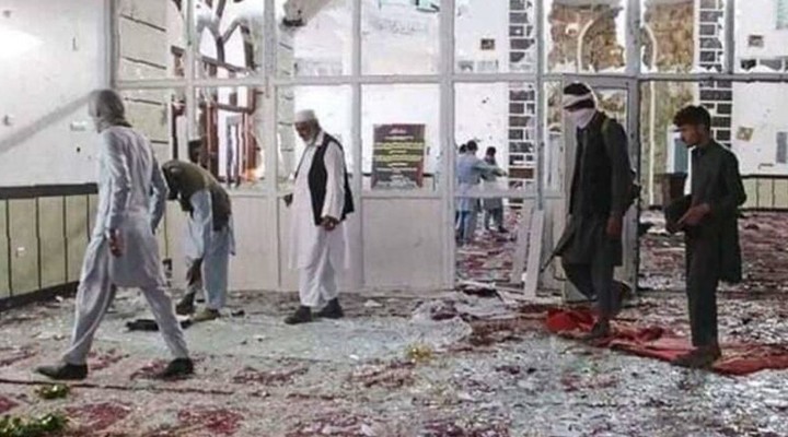 Camiye saldırı, çok sayıda yaralı var!