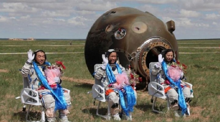 Çin önümüzdeki 2 yıl içerisinde 12 kişiyi uzaya yollayacak
