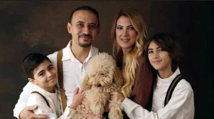 Depremde ölen mühendis anne ve iki çocuğu İzmir de toprağa verildi