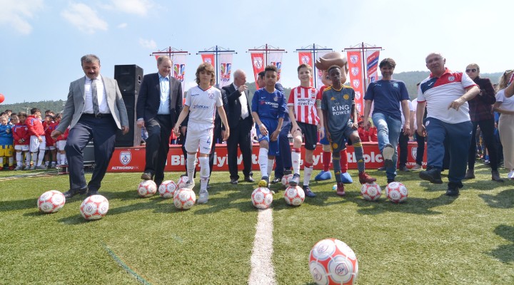Devler U12 İzmir Cup a geliyor