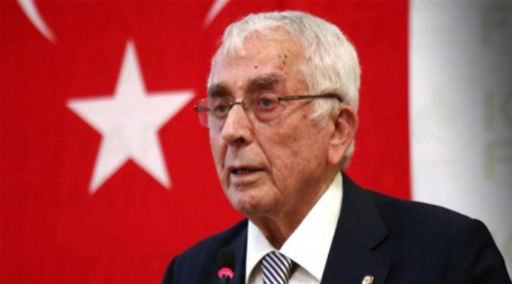 Eski bakan ve CHP milletvekili Ali Topuz yaşamını yitirdi