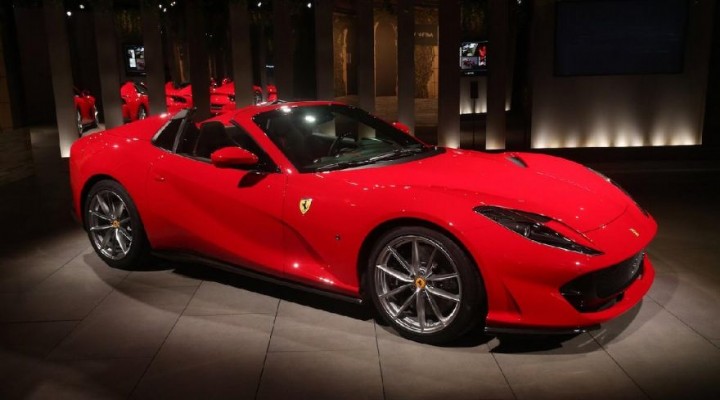 Ferrari nin son bombası 8 milyon değerinde