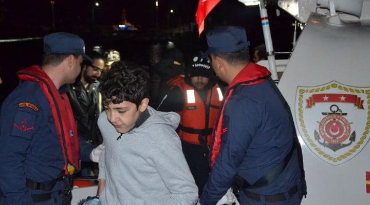 Fiber teknede 10 göçmen yakalandı