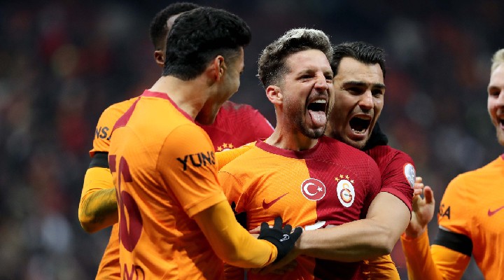 Galatasaray takibi bırakmadı