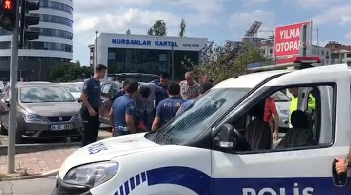 İstanbul da adliye önünde silahlı saldırı