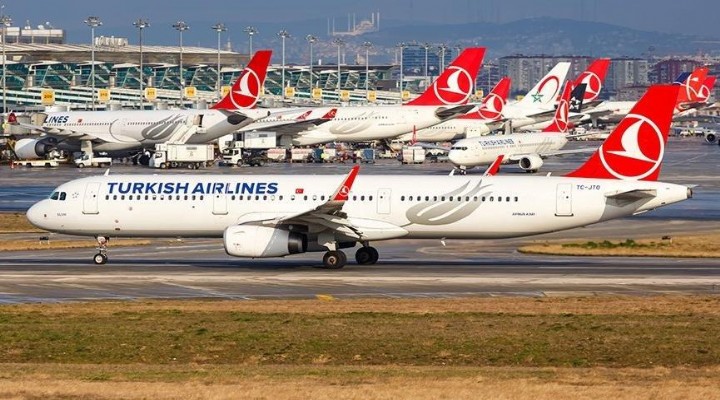 İstanbul’dan kalkan uçakta ‘corona virüsü’ çıktı iddiasına bakandan açıklama
