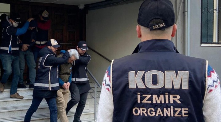 İzmir de FETÖ den 4 tutuklama!