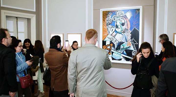 İzmir de Picasso sergisine büyük ilgi