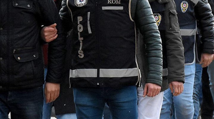 İzmir de FETÖ operasyonu... Eski emniyet müdürü gözaltına alındı