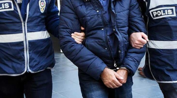 İzmir de 22 yıl hapis cezası olan firari yakalandı