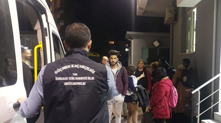 İzmir de göçmen kaçakçılarına şok operasyon