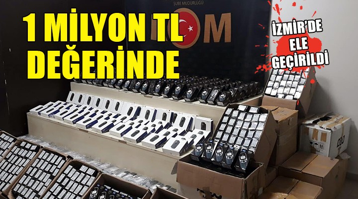 İzmir de gümrük kaçağı 3 bin 810 cep telefonu ele geçirildi