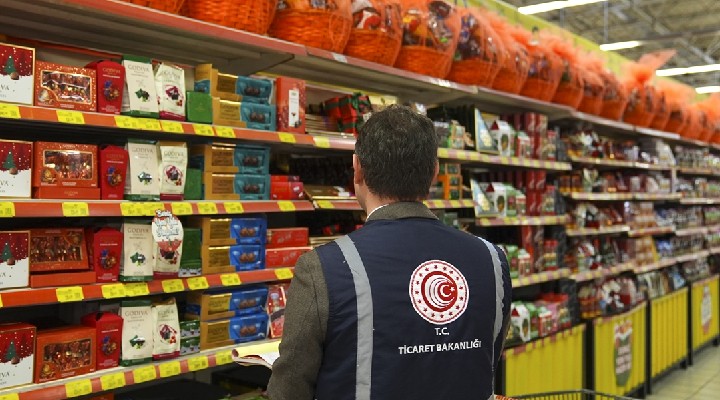 ?zmir'de marketlerde fiyat ve etiket denetimi