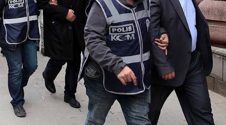 İzmir merkezli 4 ilde şafak baskını