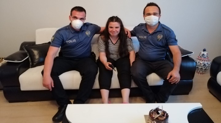 İzmir polisi, Tuğba yı doğum gününde yalnız bırakmadı