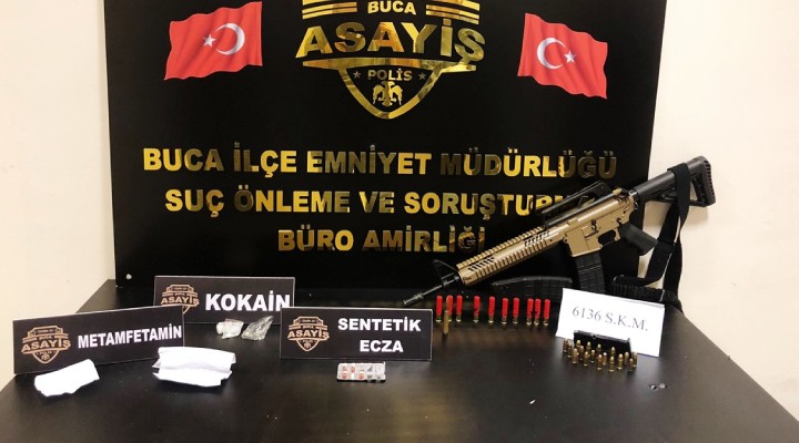 İzmir polisinden uyuşturucu operasyonu!