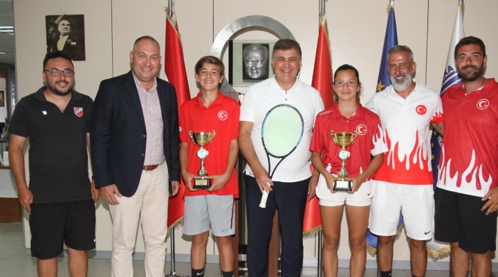 KSK Tenis Şubesi nden Başkan Tugay a ziyaret...