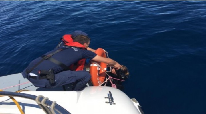 Kaçak göçmen teknesi battı, 9 ölü