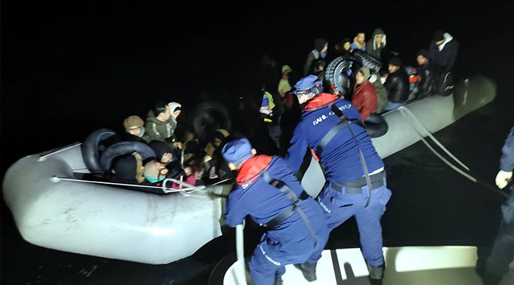 Karaburun ve Seferihisar da 75 kaçak göçmen yakalandı