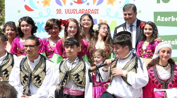Karşıyaka çocuk festivaline muhteşem final