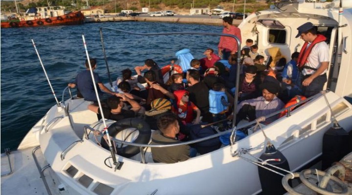 Dışişleri: Yunanistan 25 bin 404 kaçağı Türkiye ye itti