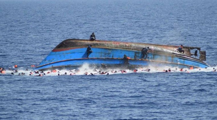 Marmaris açıklarında göçmen botu battı: 21 kayıp!