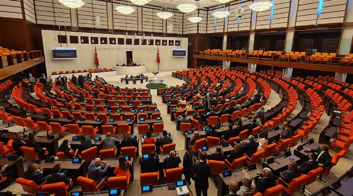 CHP, meclisi olağanüstü toplantıya çağırdı!