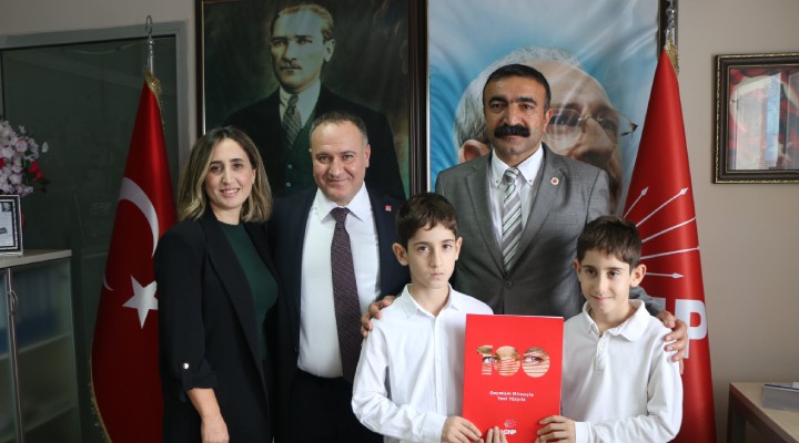 Niyazi Arslan'dan Çiğli Belediye Başkanlığı için aday adaylığı başvurusu!