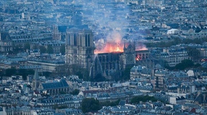 Notre Dame Katedrali yangından 8.5 saat sonra söndürüldü