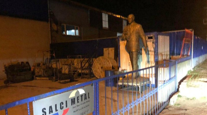Okuldaki Atatürk heykelini hurdacıya sattılar!