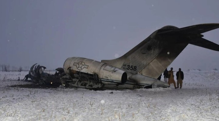 Rus ordusuna ait uçak düştü!