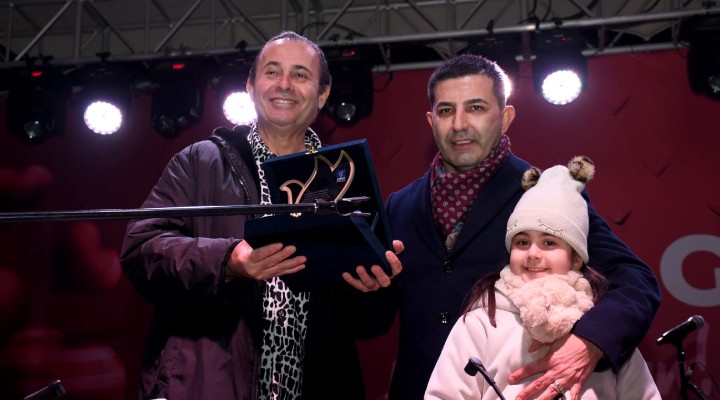 Sevgililer Günü nü Ayhan Sicimoğlu ve Latin All Stars ile kutladılar!