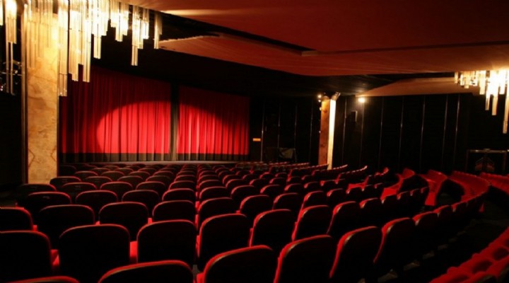 Tiyatro, opera ve bale gösterilerinde yasak sona erdi!