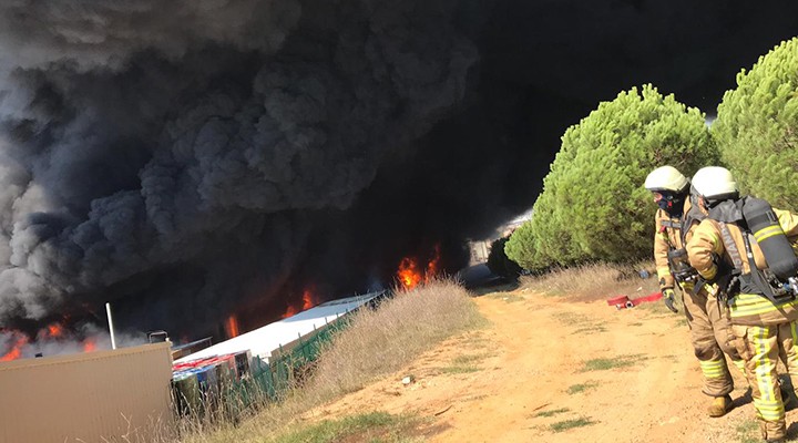 Tuzla’da fabrika yangınında patlama