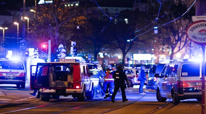 Viyana da teröristler çevreye ateş açtı: 7 ölü çok sayıda yaralı!