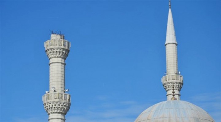 Yıkılan minarenin inşasında malzemeden çalmışlar