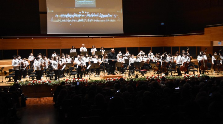 Yorglass Barış Çocuk Senfoni Orkestrası ndan 5 inci konser