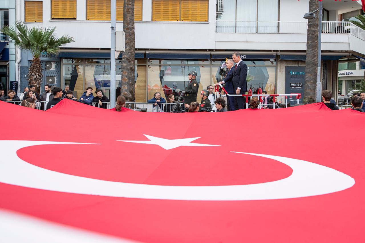 İzmir'de Cumhuriyet coşkusu