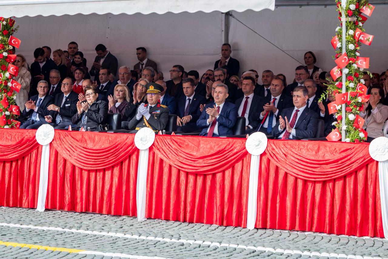 İzmir'de Cumhuriyet coşkusu