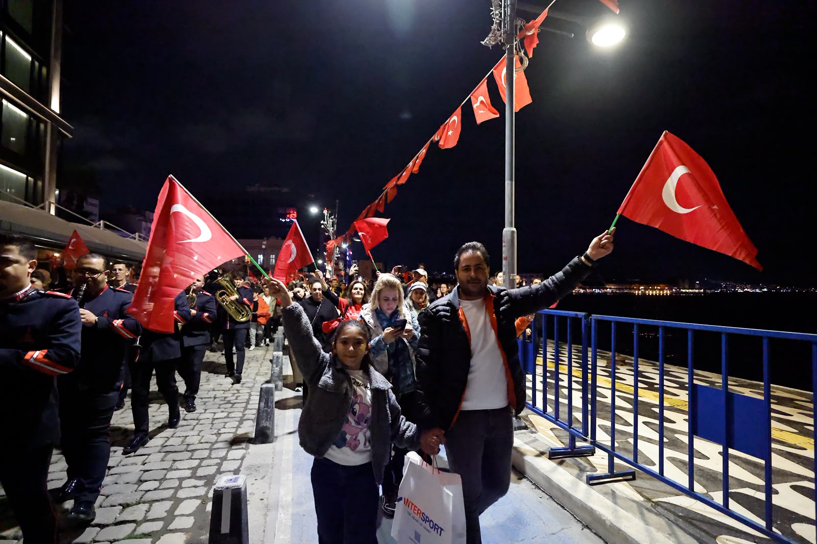 İzmir'de muhteşem Cumhuriyet kutlaması