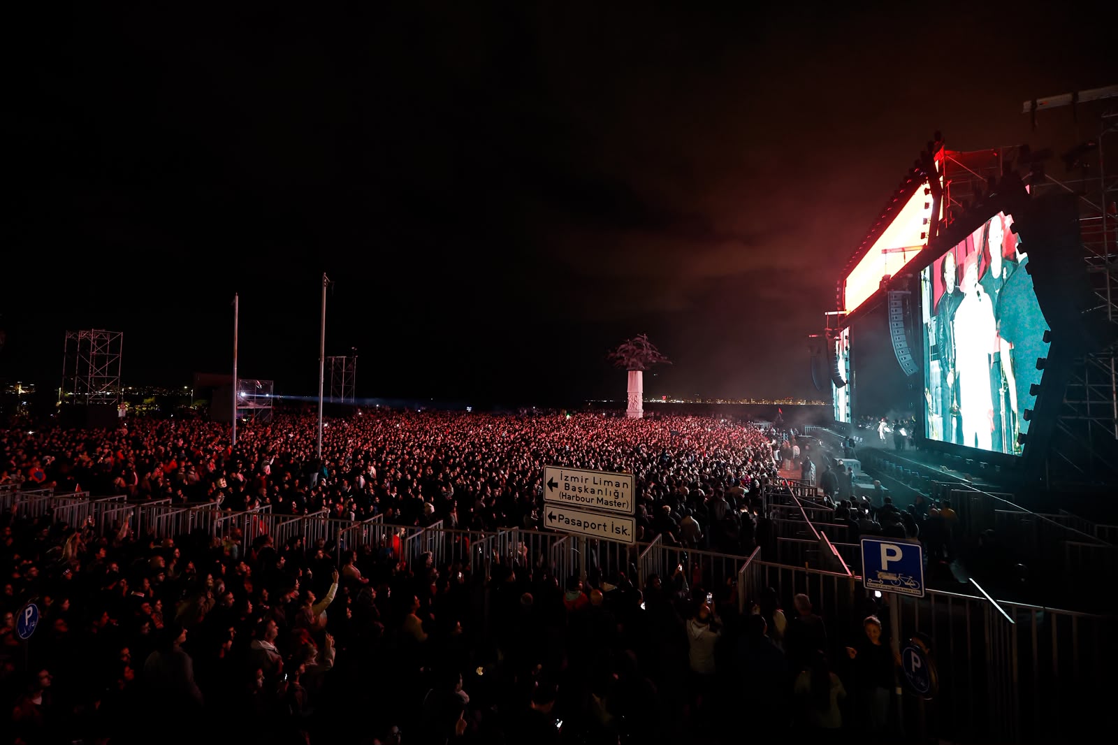 İzmir'de muhteşem Cumhuriyet kutlaması