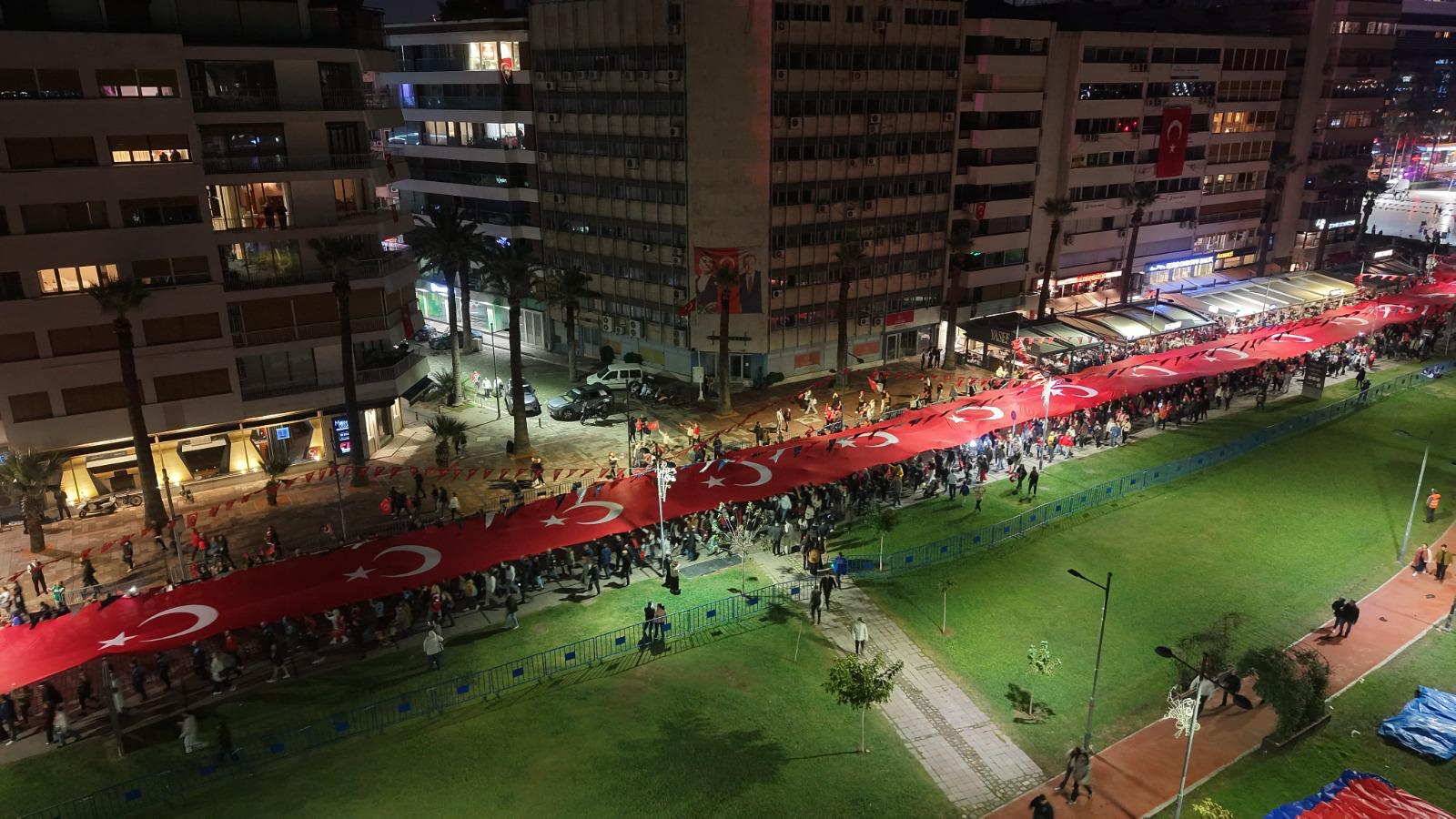 İzmir'de muhteşem Cumhuriyet kutlaması