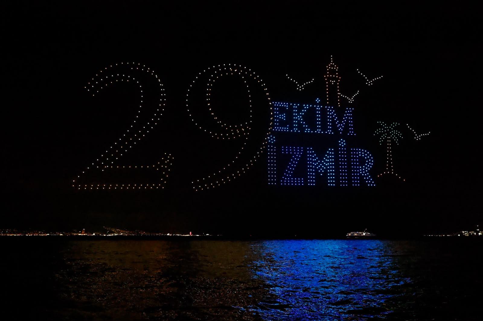 İzmir'de muhteşem Cumhuriyet kutlaması